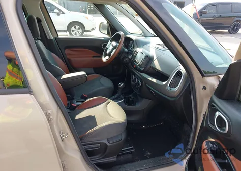 2014 Fiat 500L Trekking z USA, uszkodzony, nr VIN ZFBCFADH9EZ019203